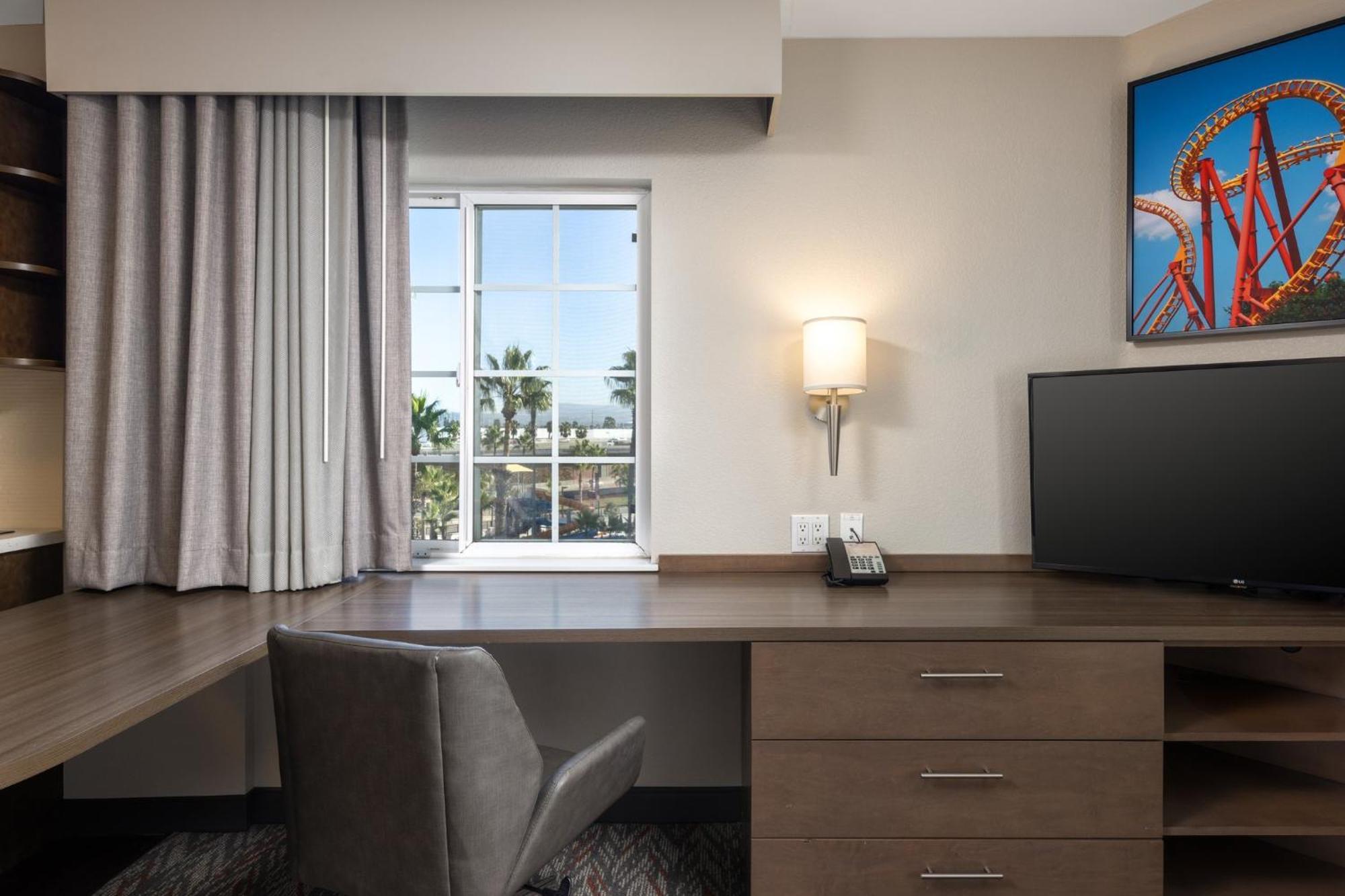 Candlewood Suites Anaheim - Resort Area By Ihg Esterno foto